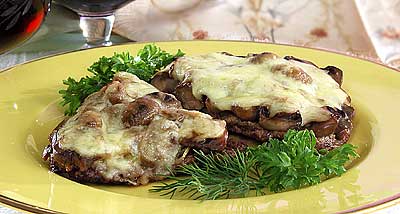 Запеченная говядина с грибами